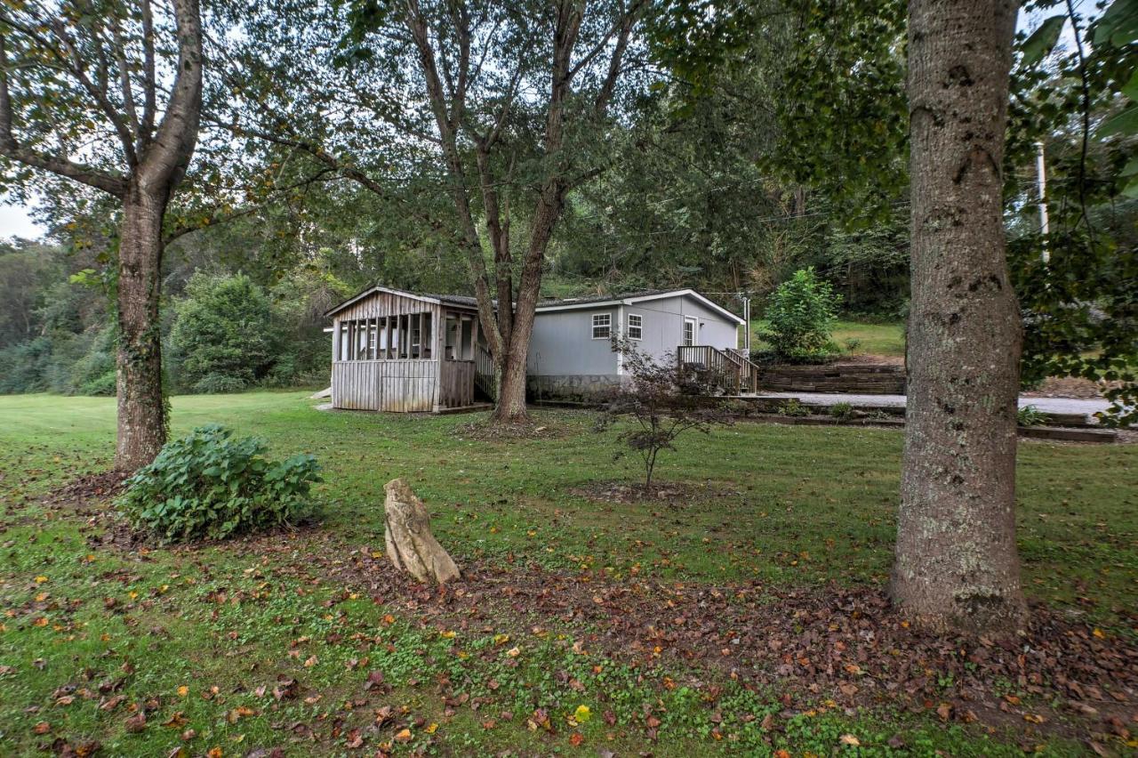 Ooltewah Cabin With Grill, Pool Table And Porch! Exterior foto